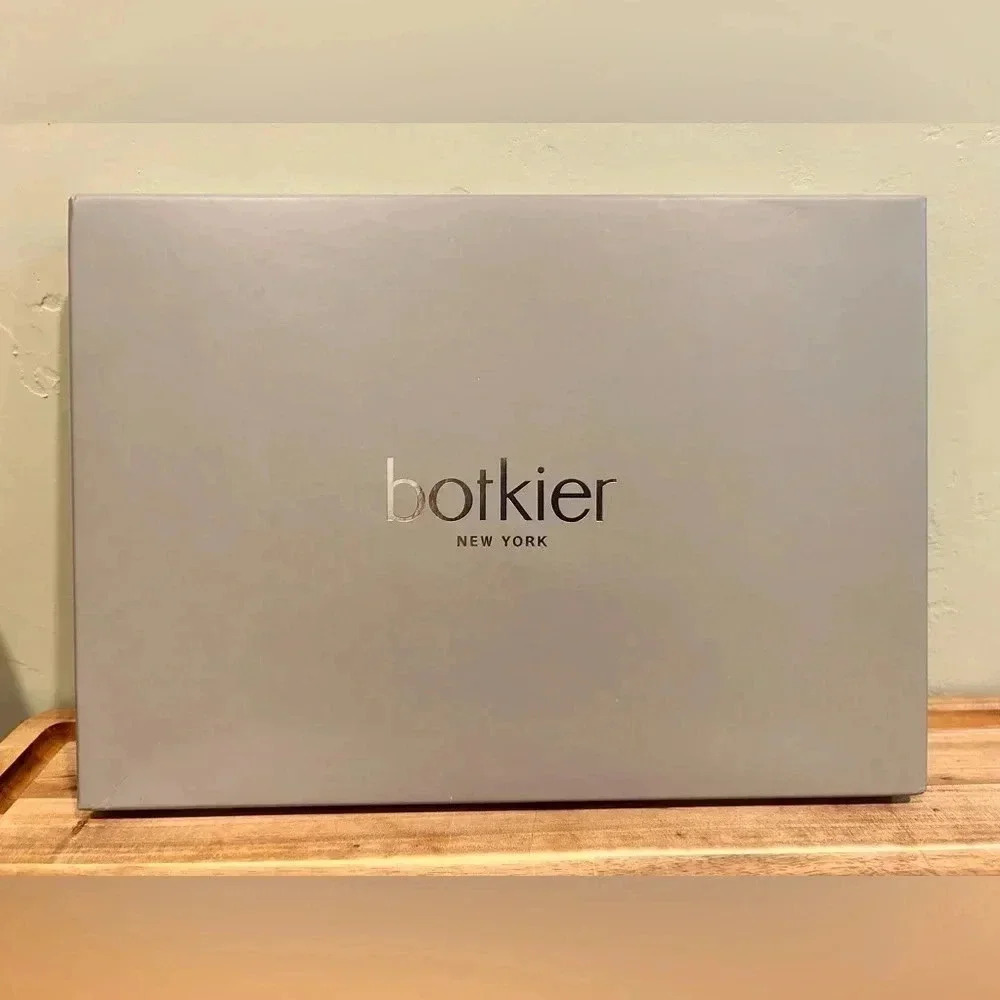 BOTKIER Leather Valentina Large Envelope Clutch+Wristlet Strap. Designer. NWT - Picture 12 of 15